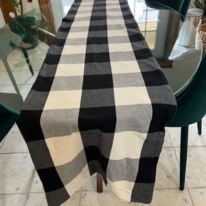 Pottery barn table Bryce Buffalo Check table runner